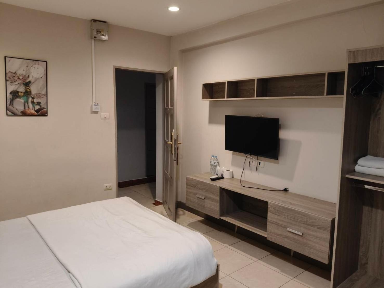 T3 Residence Bangkok Buitenkant foto