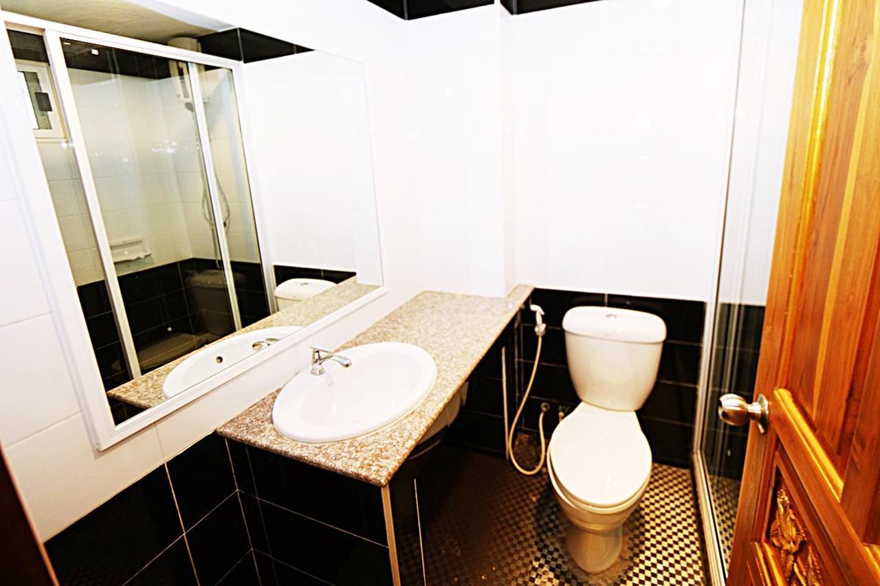 T3 Residence Bangkok Buitenkant foto